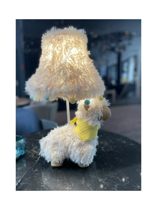 LED-Tischleuchte Alma das Alpaka