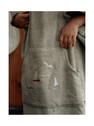 Dear April Puk Badeponcho - Segelboote