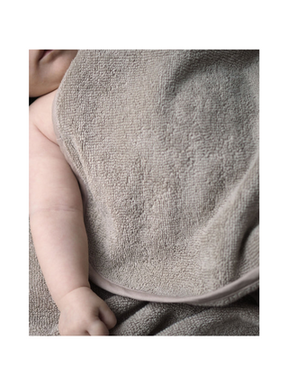 Dear April Petal Baby Kapuzenhandtuch - Mond Katze