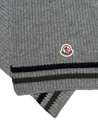 Schal und Handschuhe im Set - Grau