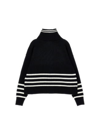 Strickjacke mit Stickereien und Knöpfen