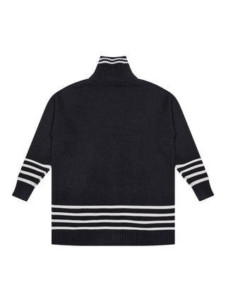 Strickjacke mit Stickereien und Knöpfen