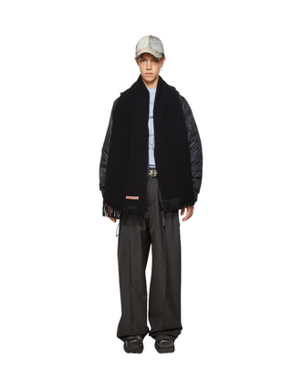 Unisex Fransenschal aus Wolle - Schwarz