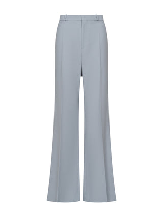 Ausgestellte Hose