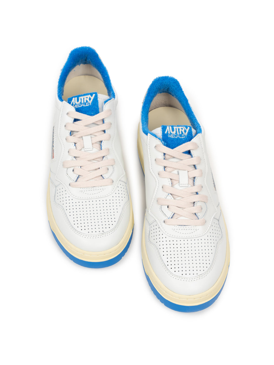 Medalist Low Man Sneaker