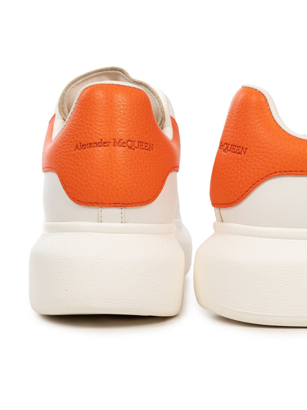 Sneaker mit Oversized-Sohle - Weiss/Orange