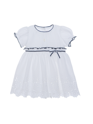 Kleid mit englischer Stickerei