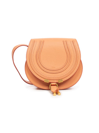 Kleine Marcie Satteltasche aus genarbten Leder in Terracotta