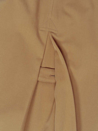Doppelreihiger Trenchcoat mit Lederbesatz