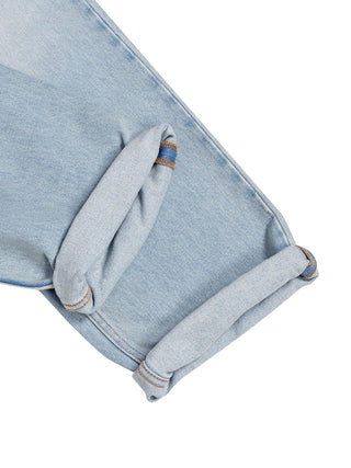 Naomi Jeans mit Kettendetail