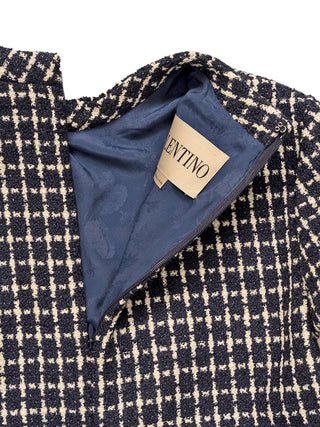 Kurzes Kleid aus Boucle