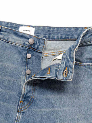 Betty Jeans in Lagoon Wash