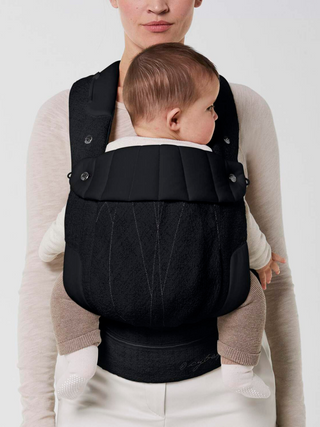 Coya Carrier Bouclé Babytrage - Stone Black/Bouclé