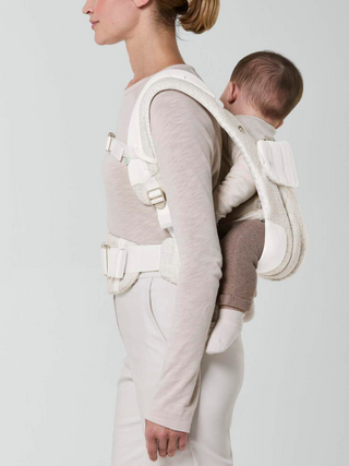 Coya Carrier Bouclé Babytrage -  Cream White/Bouclé