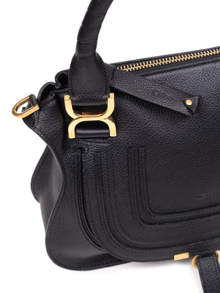 Kleine Marcie in Schwarz