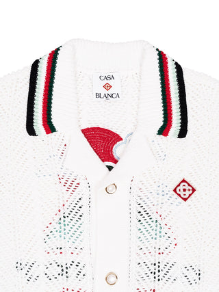 Gehäkeltes Poloshirt mit Stickung auf dem Rücken