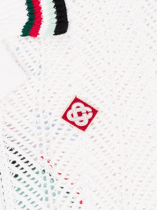 Gehäkeltes Poloshirt mit Stickung auf dem Rücken