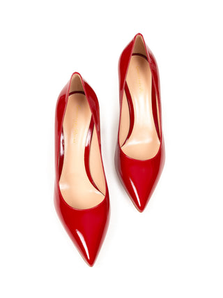 Pumps in Lackrot