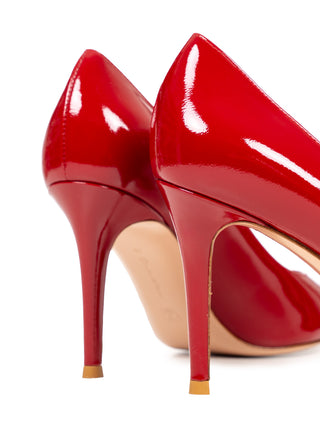 Pumps in Lackrot