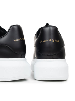 Oversized Sneaker in Schwarz