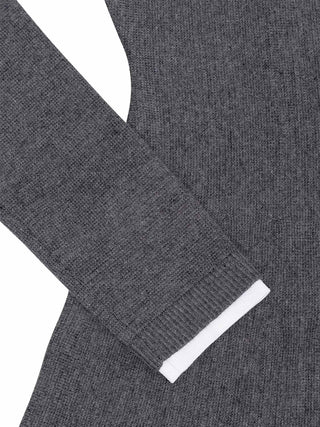 Strickkleid mit Blumendetail