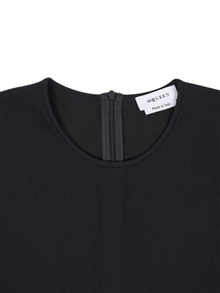 Kleid mit Asymmetrischen Schnitt