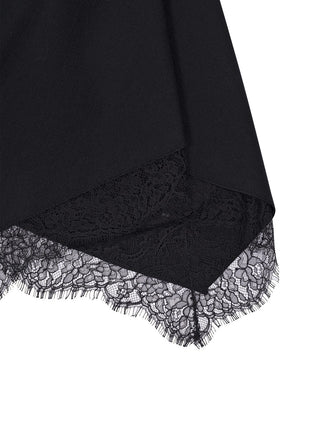 Kleid mit Asymmetrischen Schnitt