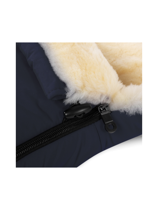 Oslo Lammfell-Fußsack Navy