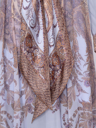 Kleid Hypnotic Sheath in Lilac Paisley
