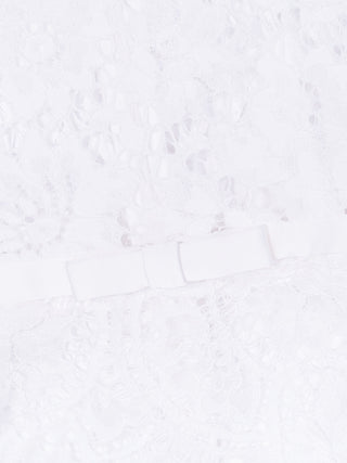 Weißes Maxikleid aus floraler Spitze