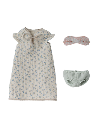 Maxi-Maus, Nachthemd