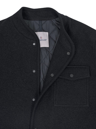 Wolljacke aus Bouclé