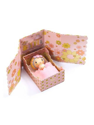 Tinyly: Rose Tinyroom