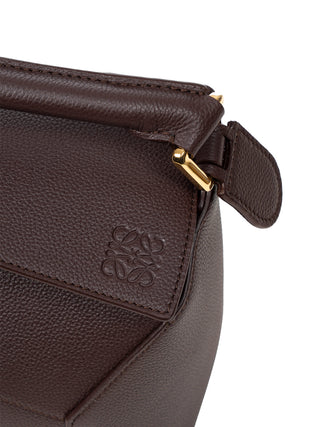 Kleine Puzzle Edge Tasche aus weichem, genarbtem Kalbsleder