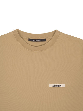 Le T-Shirt Gros Grain in dunklem Beige