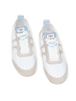 Kick Sneaker in Weiß mit hellblauen Akzenten