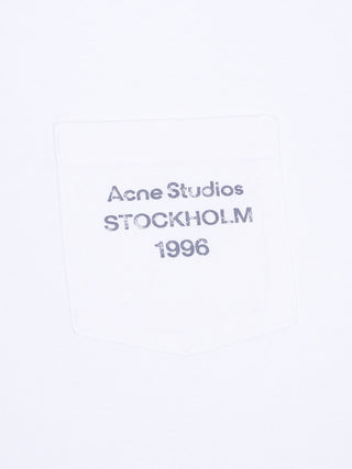 T-Shirt mit aufgesetzter Brusttasche und Logo