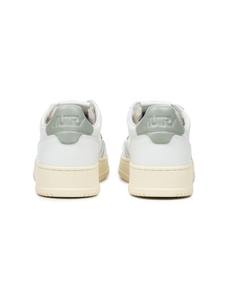 Medalist Low Man mit Salbei-Ferse