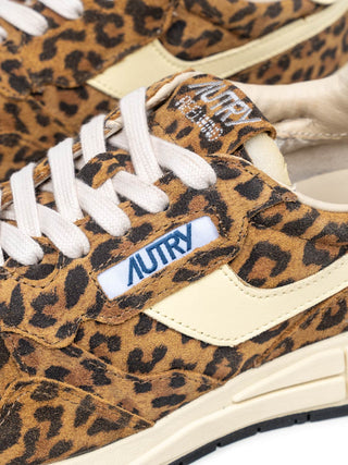 Reelwind Low Woman aus Wildleder Leopard