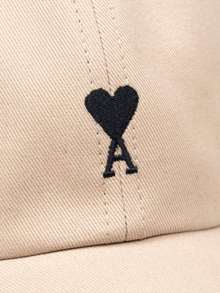 Ami de Coeur Cap in Taupe