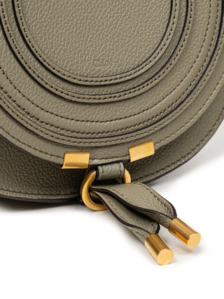 Marcie Small Saddle Bag in Aloe Grün