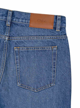 Jeans mit hohem Bund und Charm-Details