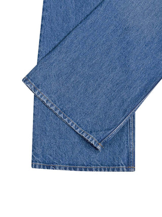 Jeans mit hohem Bund und Charm-Details