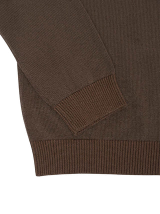 Rundhalspullover in Braun mit Logo-Patch