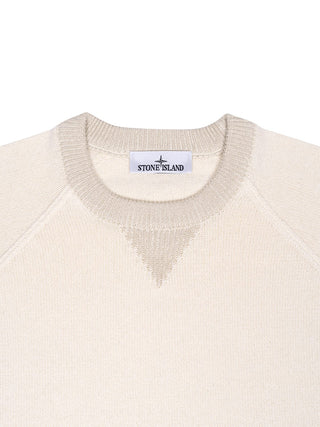 Rundhalspullover in Ivory mit Logo-Patch