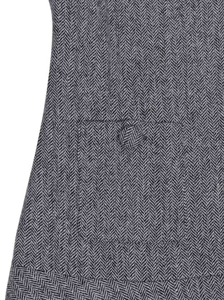 Graues Minikleid im Fischgrätenmuster