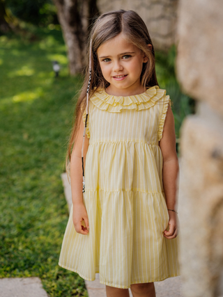 Gestreiftes Kleid mit Rüschen - Gelb