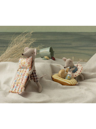 Strandmaus mit Luftmatratze, Papa - Blume
