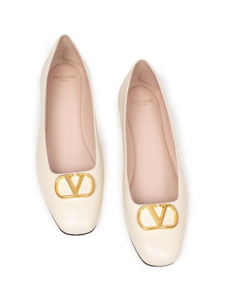 V-Logo Ballerina
