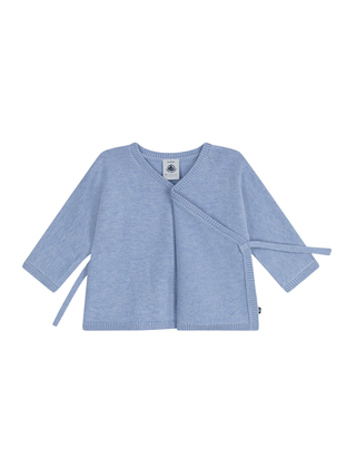 Wickeljacke aus Woll- und Baumwollstrick mit Lochstickerei – Blau